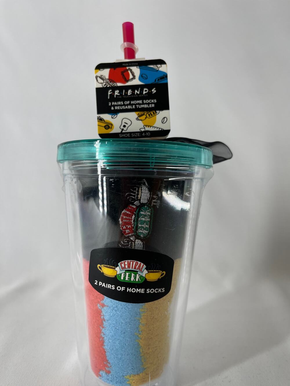 Friends TV Show Reusable Travel Tumbler Cup 2 Pair Fuzzy Socks Central Perk NEW